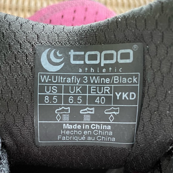 Topo burgundy athletic shoes - Picture 5 of 9